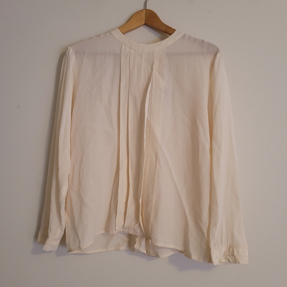 Vintage Jordan 100% Silk Cream Long Sleeve Button Back High Neck Shirt